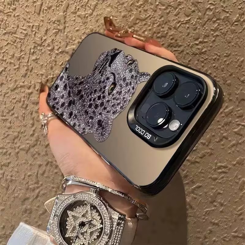 غطاء هاتف هولوغرافي فضي بتقنية - مراجعة Phone Cases Xr Iphone وسعره